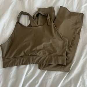 Fabletics Green Leggings for Active Comfort